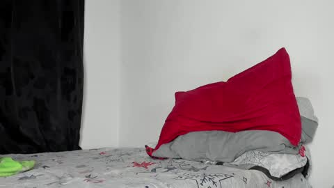 Snapshot of angel_damons_ chatting on 01-17-25, 07:05 Angel Damons online show from 01-17-25, 07:05