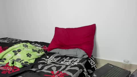 Snapshot of angel_damons_ chatting on 02-09-25, 05:43 Angel Damons online show from 02-09-25, 05:43