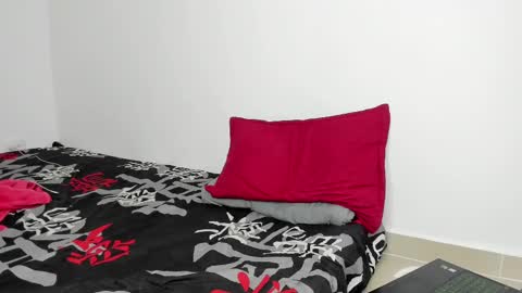 Snapshot of angel_damons_ chatting on 02-15-25, 05:50 Angel Damons online show from 02-15-25, 05:50