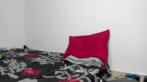 Snapshot of angel_damons_ chatting on 02-21-25, 01:33 Angel Damons online show from 02-21-25, 01:33