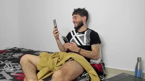 Snapshot of angel_damons_ chatting on 02-26-25, 06:32 Angel Damons online show from 02-26-25, 06:32