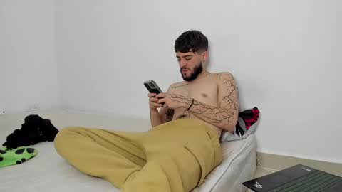 Snapshot of angel_damons_ chatting on 03-10-25, 04:57 Angel Damons online show from 03-10-25, 04:57