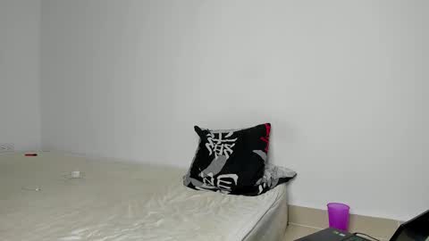 Snapshot of angel_damons_ chatting on 03-12-25, 01:08 Angel Damons online show from 03-12-25, 01:08