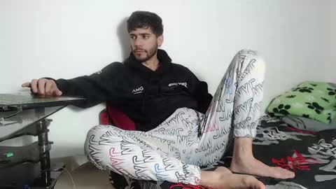 Snapshot of angel_damons_ chatting on 10-02-25, 04:58 Angel Damons online show from 10-02-25, 04:58