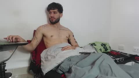 Snapshot of angel_damons_ chatting on 10-23-25, 03:11 Angel Damons online show from 10-23-25, 03:11