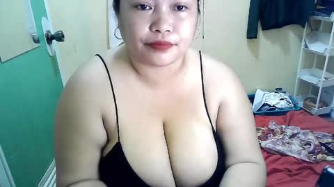Snapshot of angel_fuckxx6969 chatting on 05-17-26, 01:47 angel_fuckxx6969 online show from 05-17-26, 01:47
