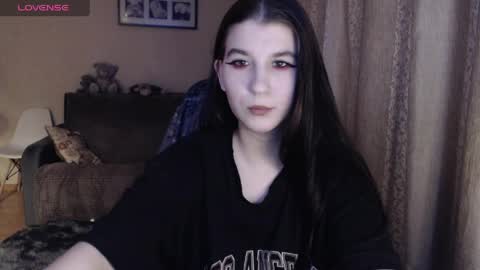 Snapshot of angel_gelya chatting on 04-29-26, 03:38 Angel online show from 04-29-26, 03:38