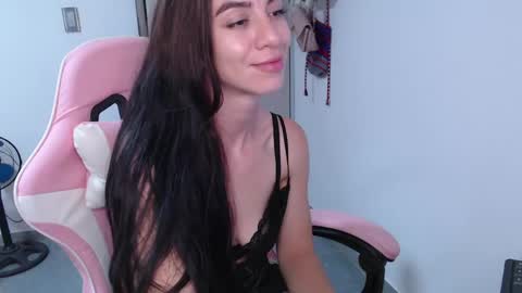 Angel Girl online show from 04-28-26, 04:17