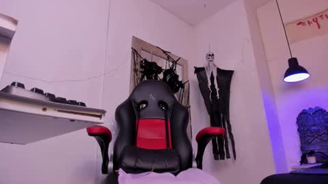 angel hardy online show from 10-20-25, 12:05