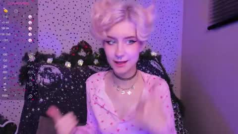 Snapshot of angel_julles chatting on 12-20-25, 01:56 Angel Dust online show from 12-20-25, 01:56