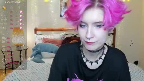 Snapshot of angel_julles chatting on 02-12-26, 04:13 Angel Dust online show from 02-12-26, 04:13