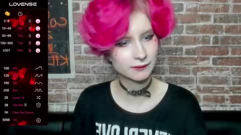 Snapshot of angel_julles chatting on 05-08-26, 04:40 Angel Dust online show from 05-08-26, 04:40