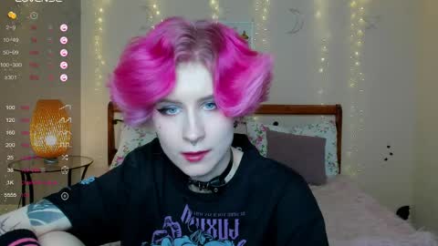 Snapshot of angel_julles chatting on 05-10-26, 09:42 Angel Dust online show from 05-10-26, 09:42