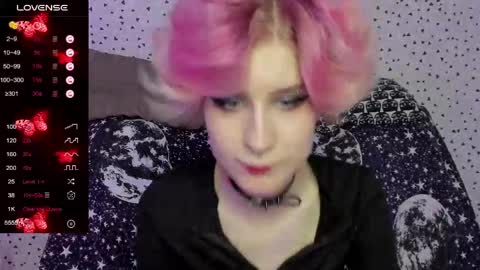 Snapshot of angel_julles chatting on 05-14-26, 06:58 Angel Dust online show from 05-14-26, 06:58