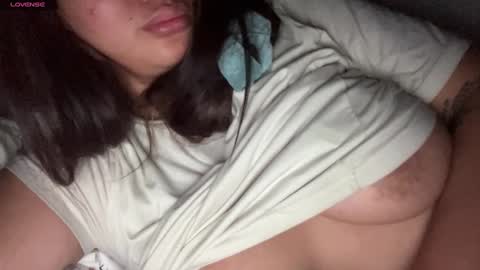 Snapshot of angel_kianna chatting on 02-23-25, 05:18 callmekianna online show from 02-23-25, 05:18