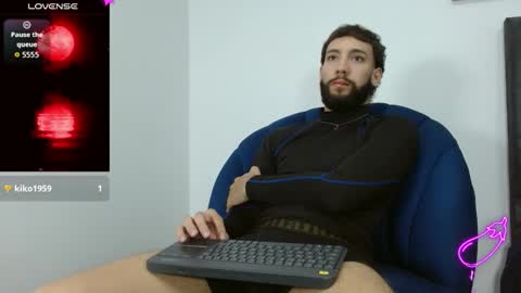 Snapshot of angel_kyrozz chatting on 11-27-25, 10:56 angel_kyrozz online show from 11-27-25, 10:56