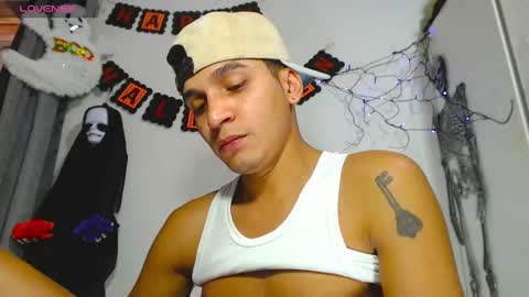 Angel online show from 10-21-25, 07:47