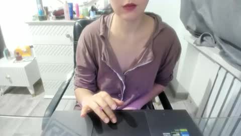 angel_lee__ online show from 01-14-25, 11:53