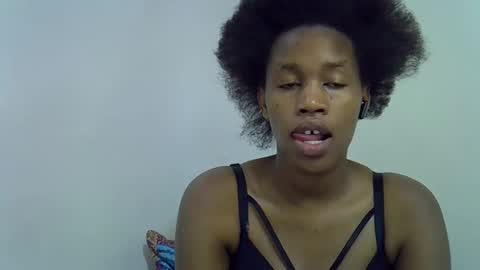 Snapshot of angel_mia5 chatting on 11-11-25, 09:09 angel_mia5 online show from 11-11-25, 09:09