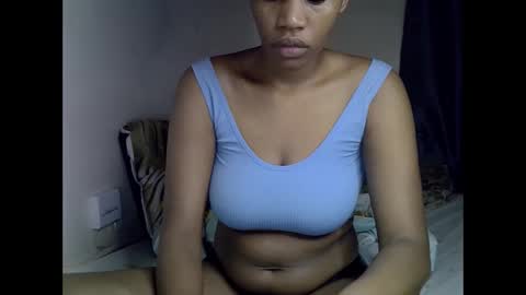 angel_mia5 online show from 05-01-26, 10:20