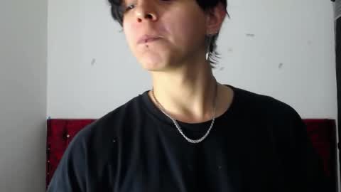 Snapshot of angel_miguel_ chatting on 05-31-26, 07:15 Angel Scott online show from 05-31-26, 07:15