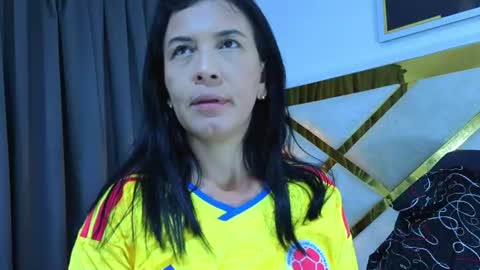 Nicolle  online show from 07-07-26, 11:03