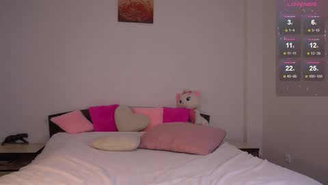 Snapshot of angel_quincy chatting on 12-18-25, 02:45 angel_quincy online show from 12-18-25, 02:45