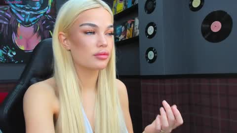 Snapshot of angel_sapphire_ chatting on 03-12-25, 09:34 Angel My schedule GTM2 Mon Tue Wen Thu Fri 0900am-0400pm online show from 03-12-25, 09:34