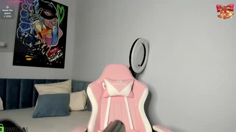 Snapshot of angel_sapphire_ chatting on 05-26-26, 09:16 Angel My schedule GTM2 Mon Tue Wen Thu Fri 0900am-0400pm online show from 05-26-26, 09:16
