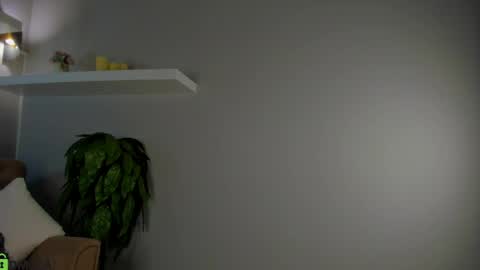 Snapshot of angel_sapphire_ chatting on 05-29-26, 09:18 Angel My schedule GTM2 Mon Tue Wen Thu Fri 0900am-0400pm online show from 05-29-26, 09:18