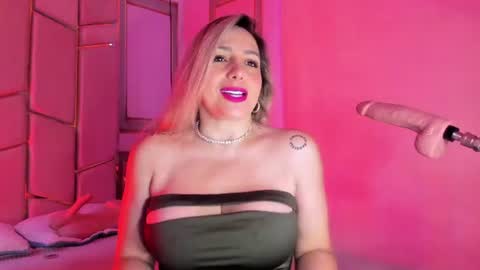 Snapshot of angel_vibes_ chatting on 07-14-26, 04:13 Angel online show from 07-14-26, 04:13