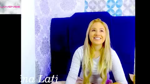 Snapshot of angel_white26 chatting on 01-14-26, 11:27 Angel online show from 01-14-26, 11:27