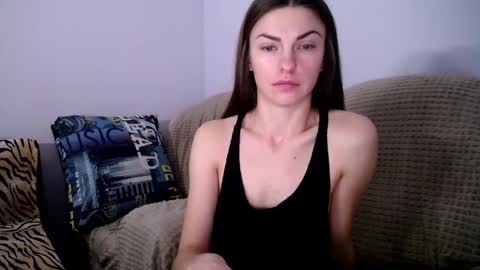 Snapshot of angel_zoe77 chatting on 12-25-24, 01:41 Zoe online show from 12-25-24, 01:41