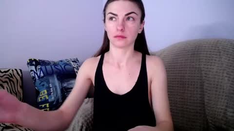 Snapshot of angel_zoe77 chatting on 01-13-25, 08:05 Zoe online show from 01-13-25, 08:05