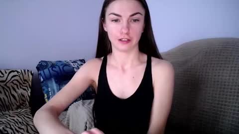 Snapshot of angel_zoe77 chatting on 02-14-25, 11:42 Zoe online show from 02-14-25, 11:42