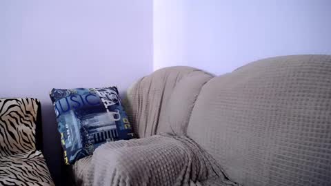 Snapshot of angel_zoe77 chatting on 02-19-25, 11:49 Zoe online show from 02-19-25, 11:49