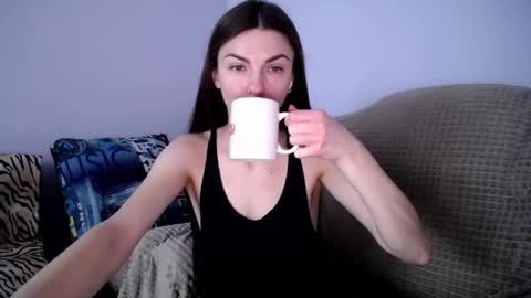 Snapshot of angel_zoe77 chatting on 03-01-25, 11:50 Zoe online show from 03-01-25, 11:50