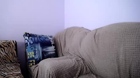 Snapshot of angel_zoe77 chatting on 03-12-25, 09:12 Zoe online show from 03-12-25, 09:12