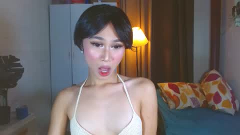 angela online show from 10-06-25, 11:46