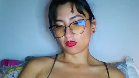 Snapshot of angela_mis chatting on 01-08-26, 05:10 Angela online show from 01-08-26, 05:10