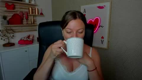 Angela online show from 06-26-26, 05:45