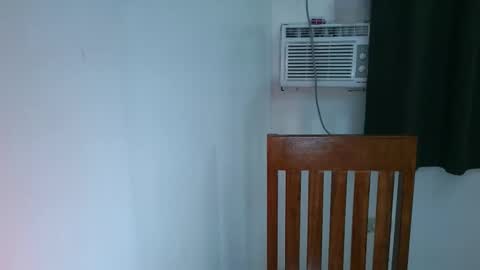 Snapshot of angela_star888 chatting on 12-17-25, 11:05 angela_star888 online show from 12-17-25, 11:05