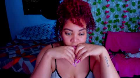 Angela online show from 05-06-26, 01:25