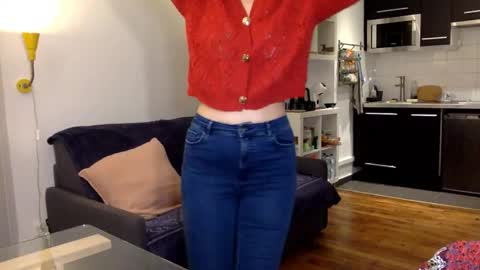 Snapshot of angeladarkk chatting on 11-04-25, 04:28 Angela online show from 11-04-25, 04:28