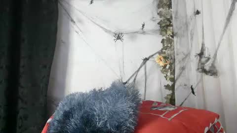 Snapshot of angelainparis28 chatting on 10-14-25, 06:14 ANGELA online show from 10-14-25, 06:14