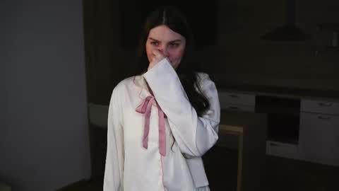 Snapshot of angelalantaff chatting on 11-26-25, 06:36 Olivia online show from 11-26-25, 06:36