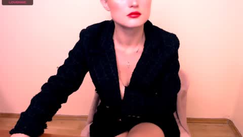 Snapshot of angelalice_ chatting on 12-09-24, 10:22 Alice online show from 12-09-24, 10:22