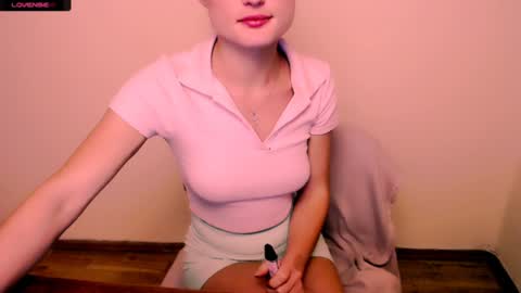 Snapshot of angelalice_ chatting on 12-10-24, 03:44 Alice online show from 12-10-24, 03:44