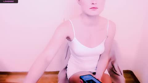 Snapshot of angelalice_ chatting on 01-19-25, 03:10 Alice online show from 01-19-25, 03:10