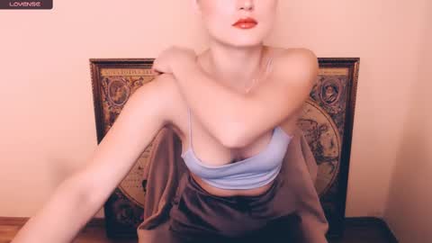 Snapshot of angelalice_ chatting on 03-12-25, 07:57 Alice online show from 03-12-25, 07:57